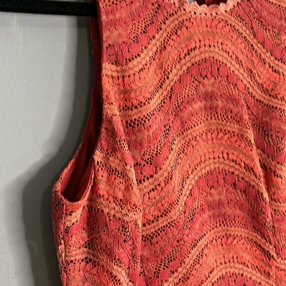Francesca’s Red Lace Sleeveless Dress Back Zipper Fully Lined Size Small - Picture 4 of 9